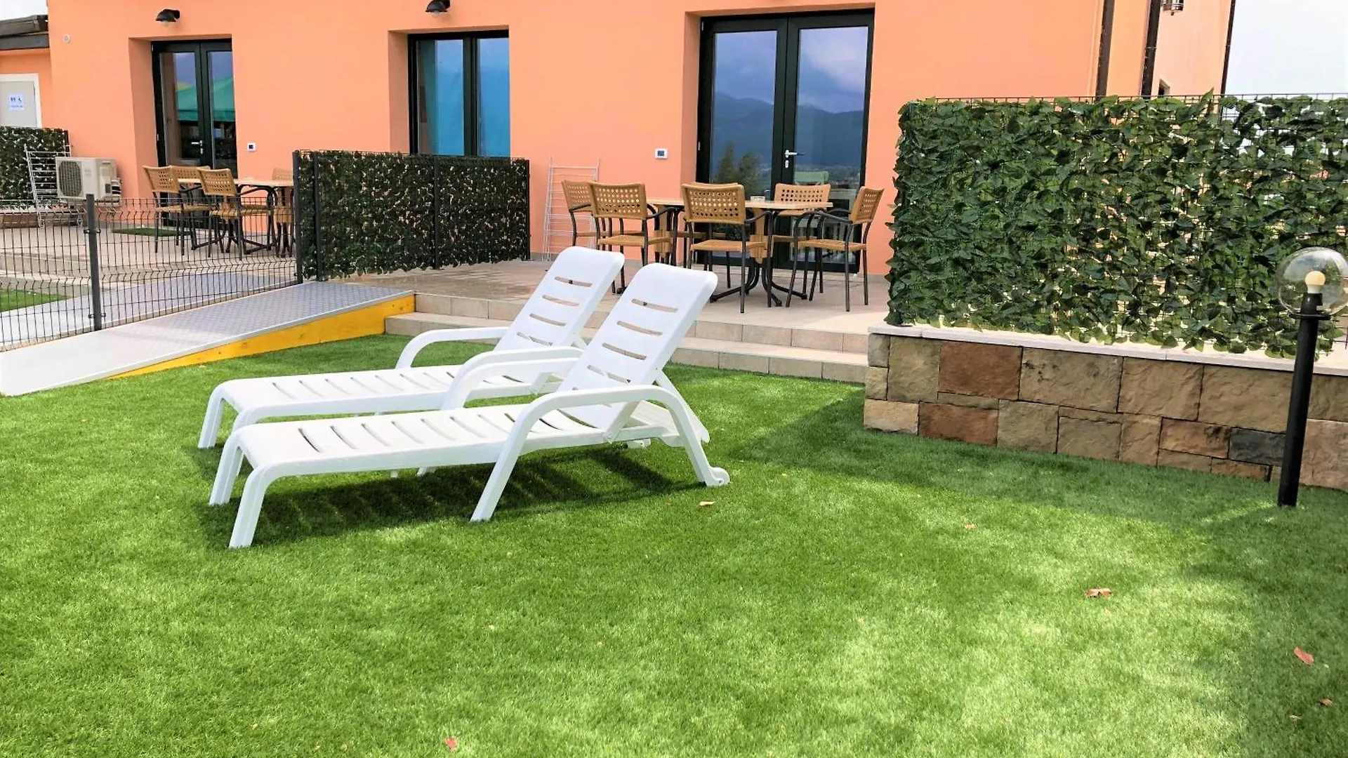 מלון דירות מנרבה דל גארדה Residence Bellavista
